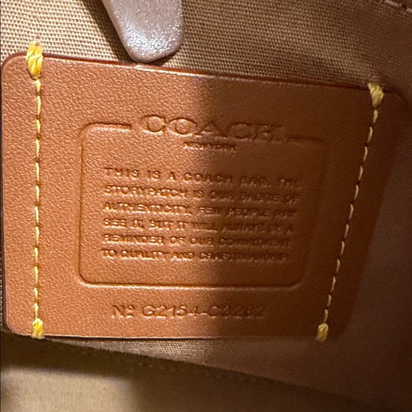 Purse - Picture 2 of 5